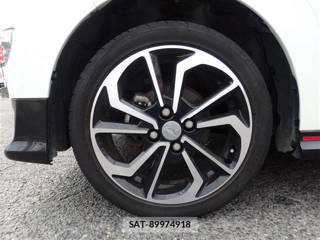 Daihatsu CAST 2015-12 8658384-19