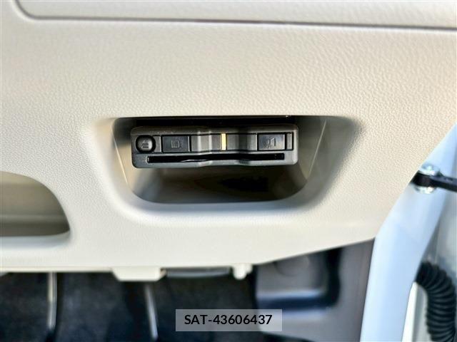 Daihatsu CAST 2022-12 6008109-18
