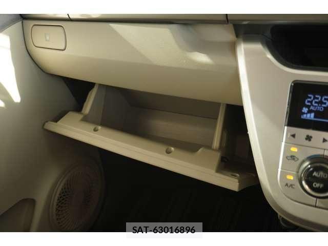 Daihatsu CAST 2016-09 6675336-27