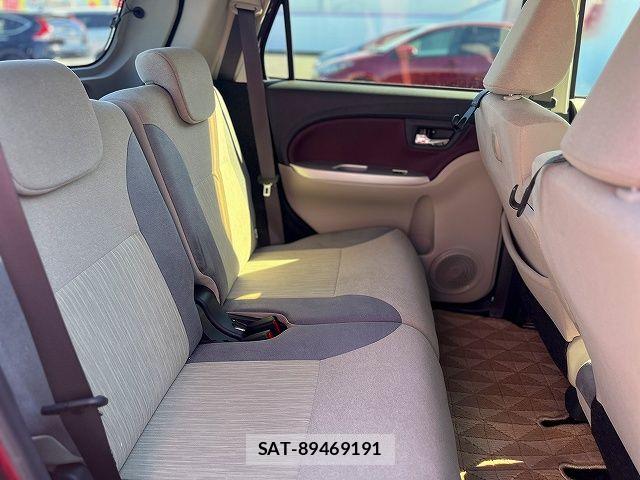 Daihatsu CAST 2015-12 6683715-9