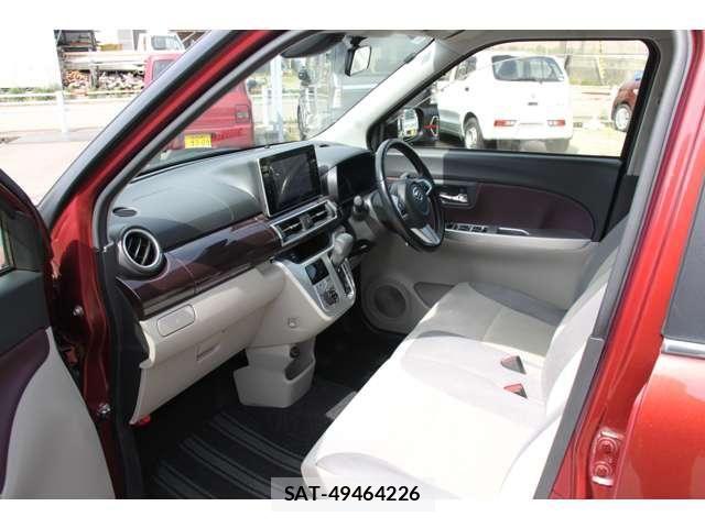Daihatsu CAST 2016-02 6690942-25