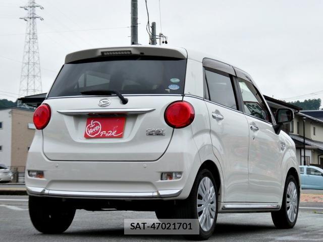 Daihatsu CAST 2016-02 7057864-6