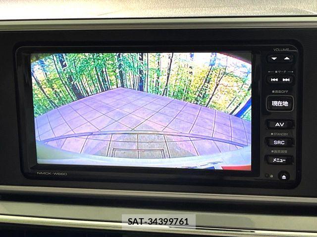 Daihatsu CAST 2016-03 7215953-4