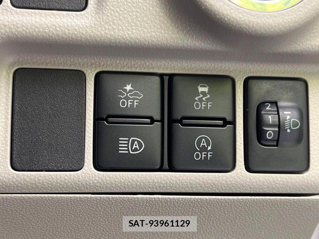 Daihatsu CAST 2019-05 7215965-5