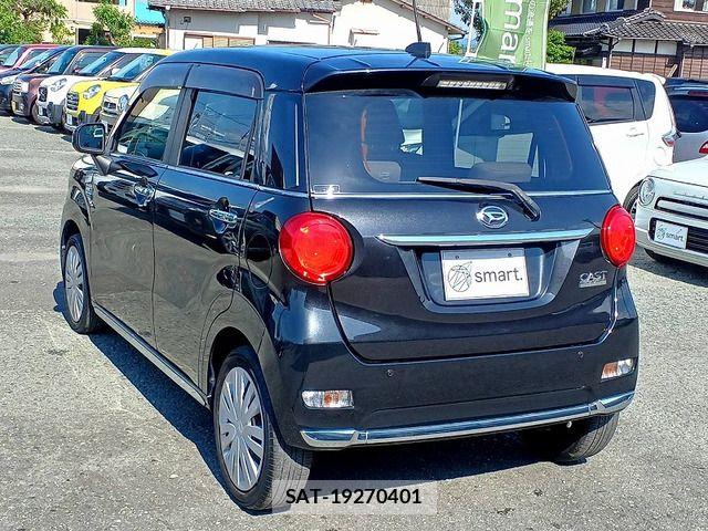 Daihatsu CAST 2015-10 7215938-8