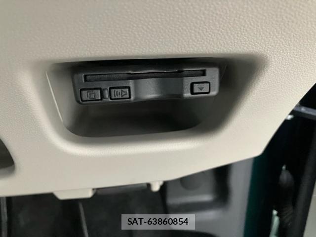 Daihatsu CAST 2022-02 7215968-9