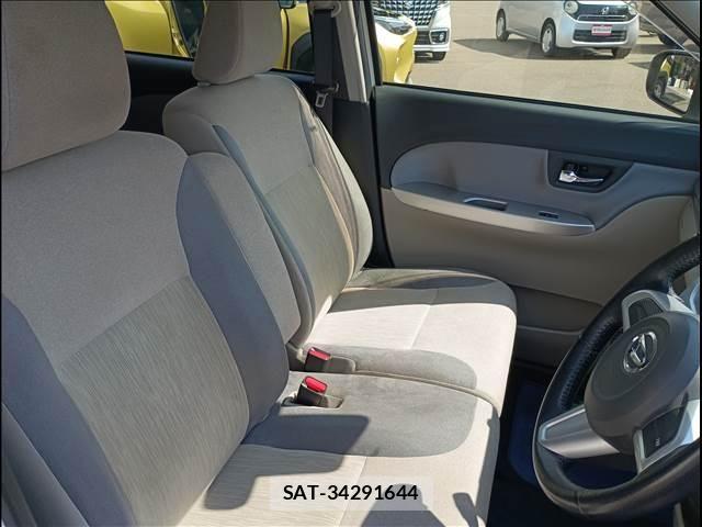 Daihatsu CAST 2015-10 7250097-8