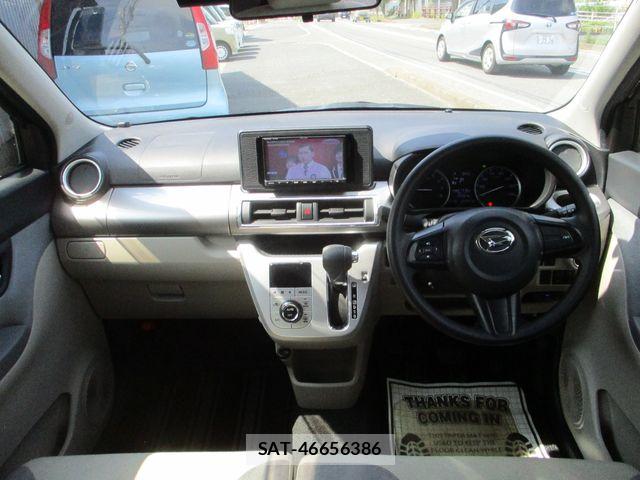 Daihatsu CAST 1990-01 7326143-1