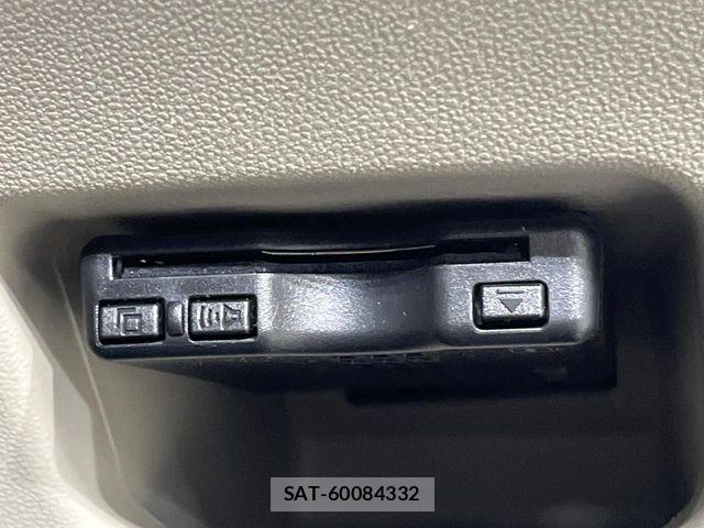 Daihatsu CAST 2021-10 7357123-5