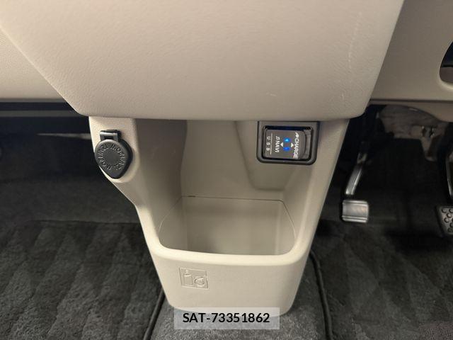 Daihatsu CAST 2021-03 7357119-23