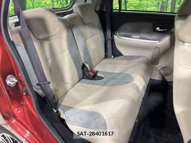 Daihatsu CAST 2016-02 7453396-8
