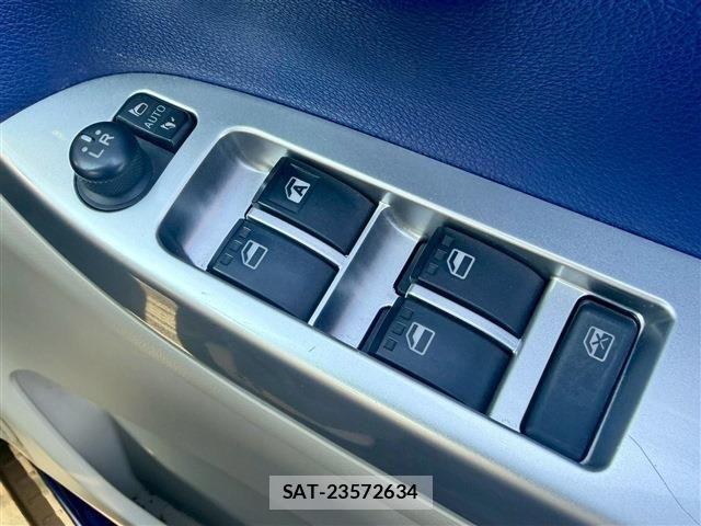 Daihatsu CAST 2017-06 7453389-17