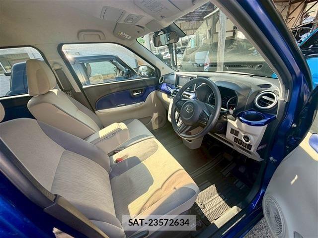 Daihatsu CAST 2017-06 7453389-19