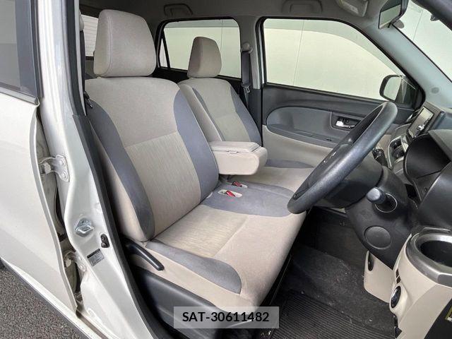 Daihatsu CAST 2017-09 7499871-9