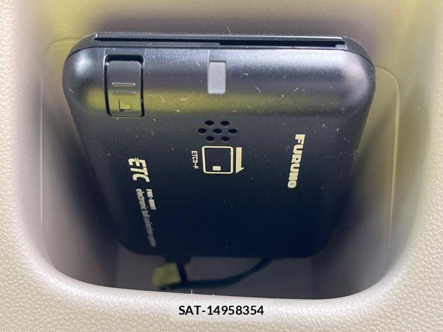 Daihatsu CAST 2016-07 7561935-6