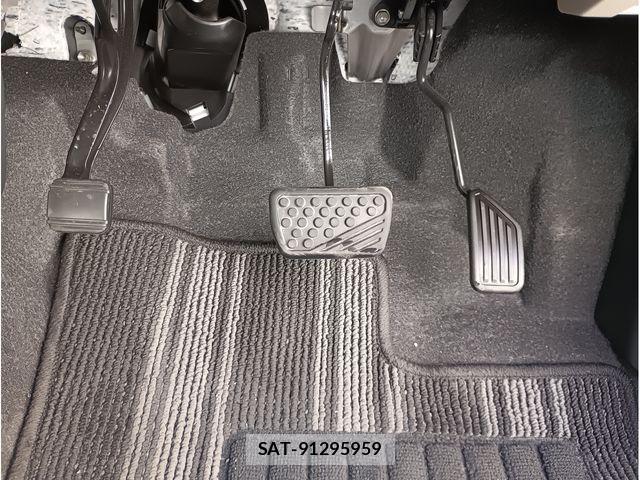 Daihatsu CAST 2021-10 7561933-26
