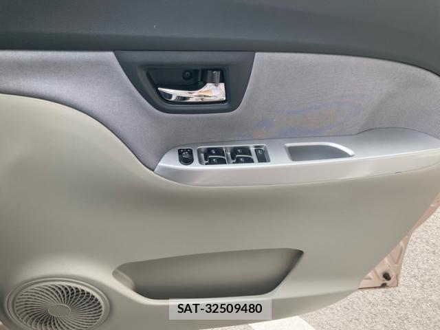 Daihatsu CAST 2016-09 7615439-12