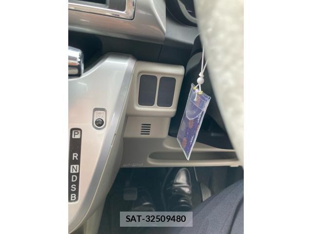 Daihatsu CAST 2016-09 7615439-14