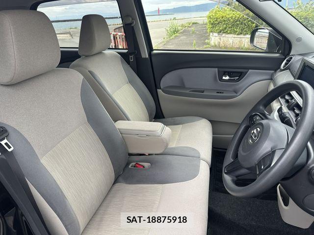 Daihatsu CAST 2016-02 7875710-11