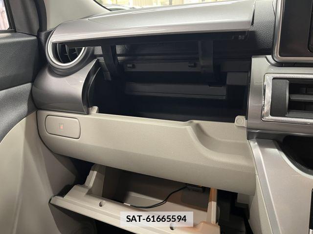 Daihatsu CAST 2018-01 7960906-9
