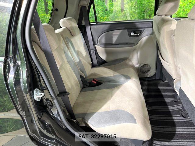 Daihatsu CAST 2017-04 7960907-8