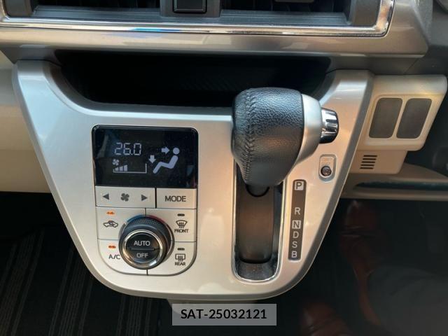 Daihatsu CAST 2015-11 8313636-12