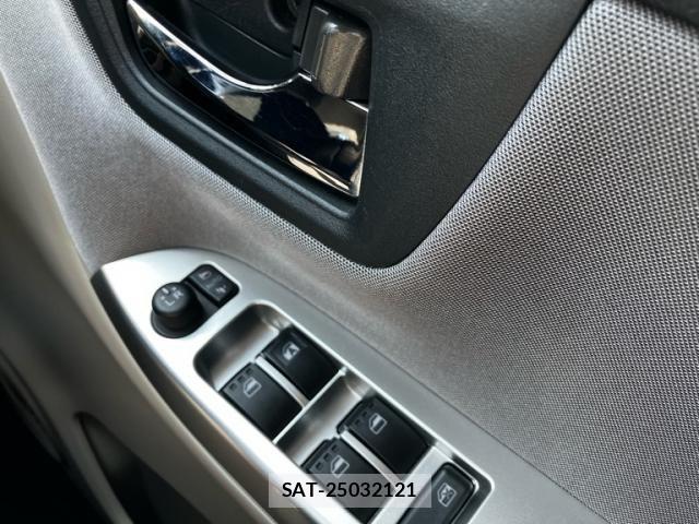 Daihatsu CAST 2015-11 8313636-8