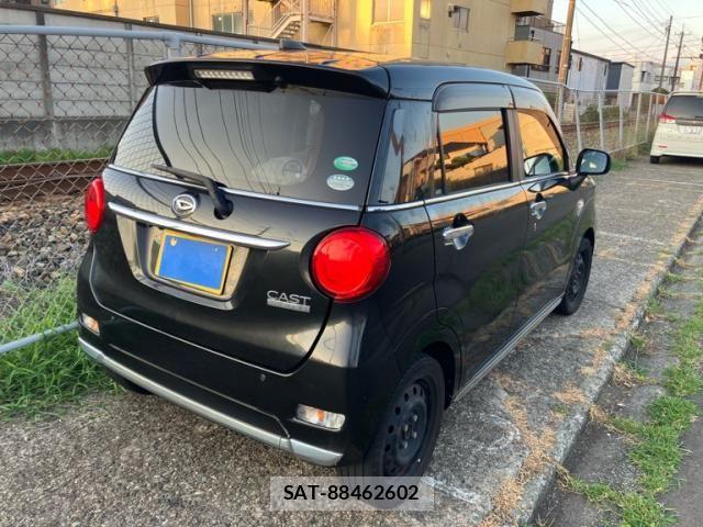Daihatsu CAST 2017-02 8335194-3