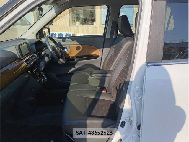 Daihatsu CAST 2022-09 8365102-8