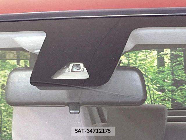 Daihatsu CAST 2016-01 8524040-3