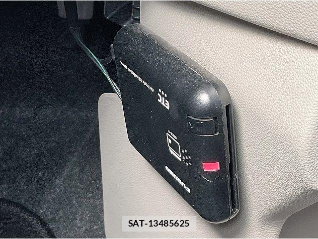 Daihatsu CAST 2019-08 8741105-9