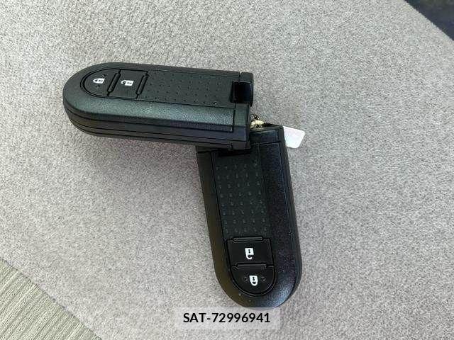 Daihatsu CAST 2015-11 8741116-18