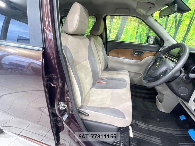 Daihatsu CAST 2015-12 8779727-7