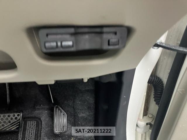Daihatsu CAST 2017-06 6242705-17