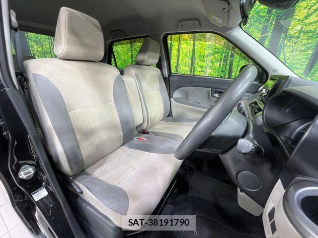 Daihatsu CAST 2016-05 7357122-7