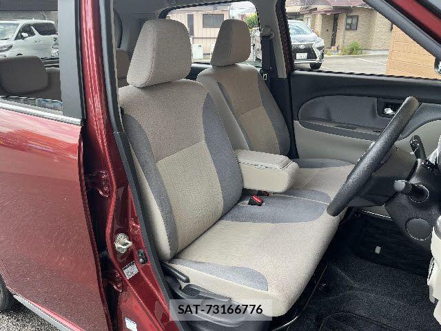 Daihatsu CAST 2018-04 8048574-3