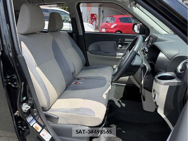 Daihatsu CAST 2016-11 8034786-8