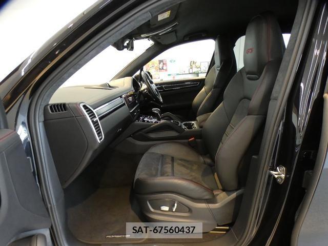 Porsche CAYENNE 2021-08 4924064-12