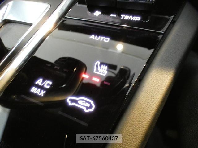 Porsche CAYENNE 2021-08 4924064-21