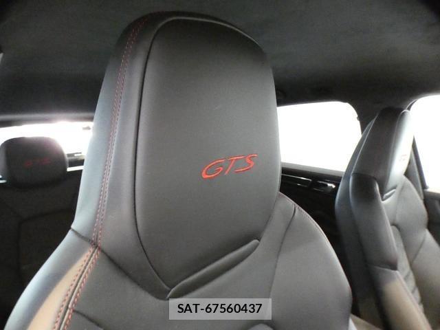 Porsche CAYENNE 2021-08 4924064-27