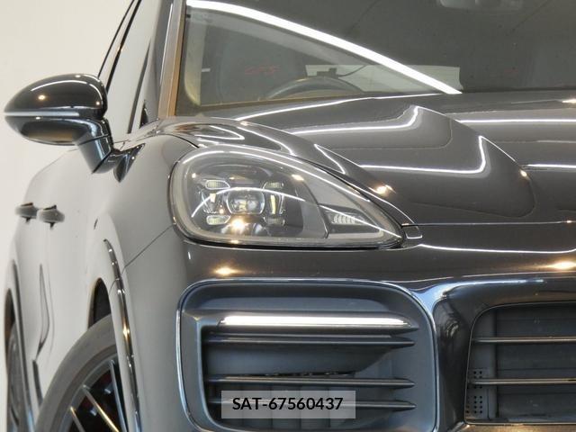 Porsche CAYENNE 2021-08 4924064-3