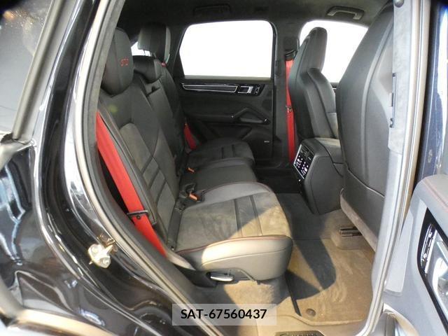 Porsche CAYENNE 2021-08 4924064-33