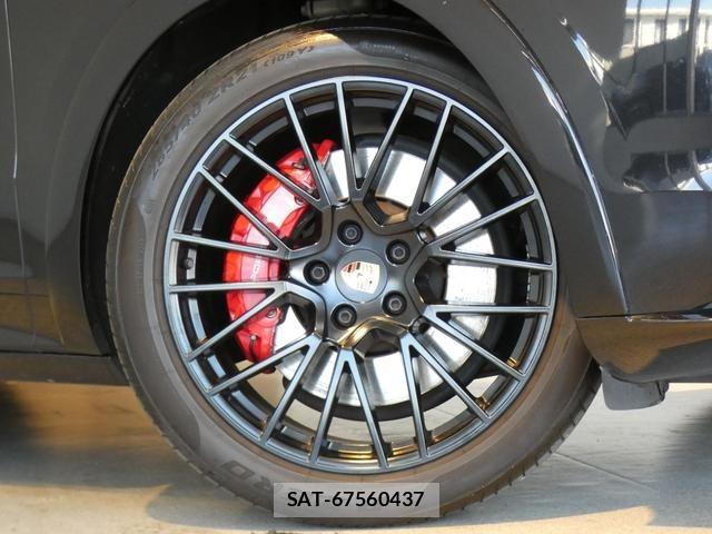 Porsche CAYENNE 2021-08 4924064-40