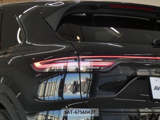 Porsche CAYENNE 2021-08 4924064-7