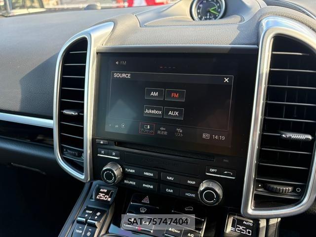 Porsche CAYENNE 2017-06 8352311-21