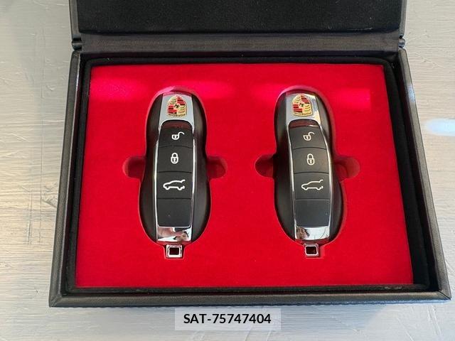 Porsche CAYENNE 2017-06 8352311-63