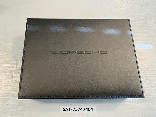 Porsche CAYENNE 2017-06 8352311-64