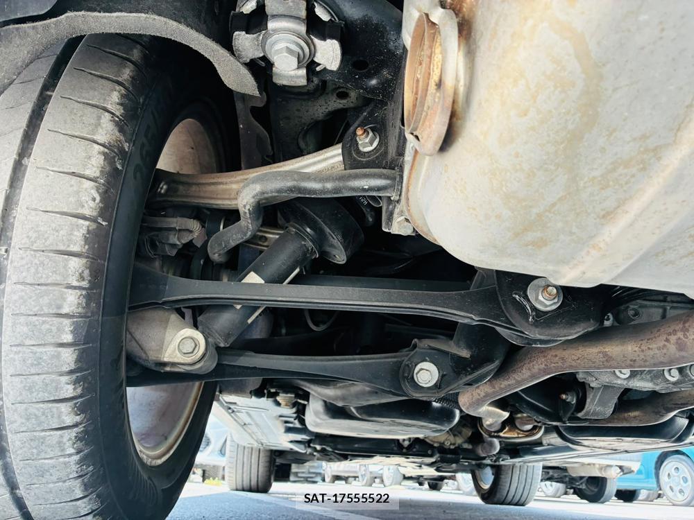 Porsche CAYENNE 2014-02 8343994-37