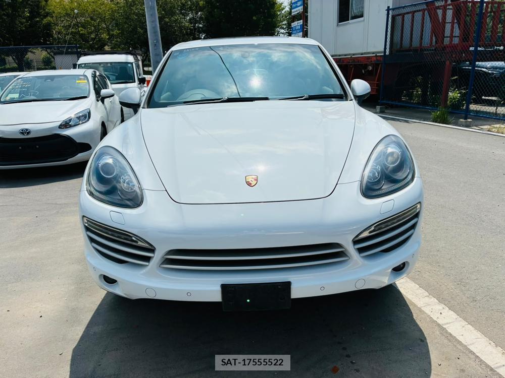 Porsche CAYENNE 2014-02 8343994-7