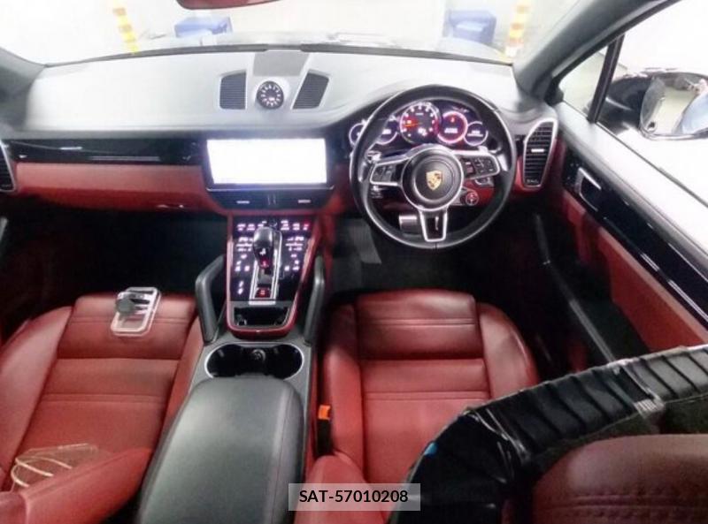 Porsche CAYENNE 2019-01 8872518-4